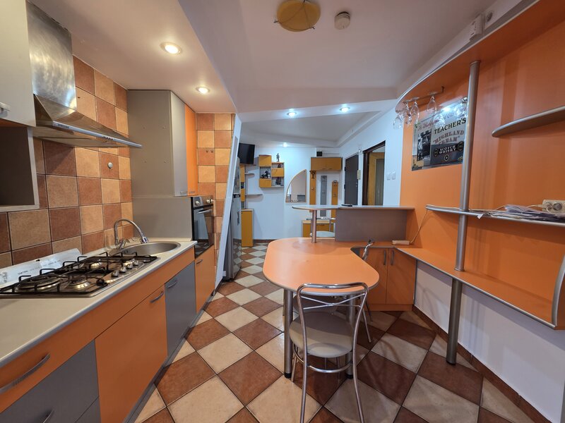 Titan/Circa 13,metrou 1 Decembrie 1918 la 7 minute